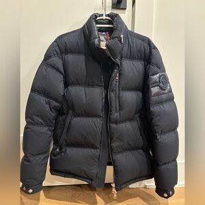 Moncler Delaume Full Zip Puffer Jacket With Stripe On Arm 'Navy/White'